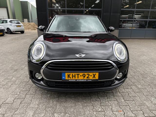 Mini MINI 1.5 COOPER BJ.2017 XENON HALF LEDER NAVI LUXE STOELEN