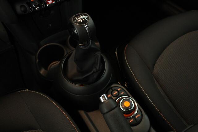 Mini ONE 3-deurs | 16" inch | Comfort Acces | PDC | LED Koplampen | Hemel Anthrazit | Navi |