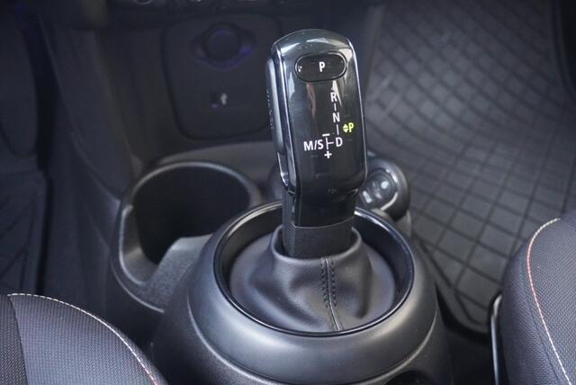 Mini ONE Mini 1.5 Pepper Automaat | 5-deurs | CarPlay | Keyless | Led | NA