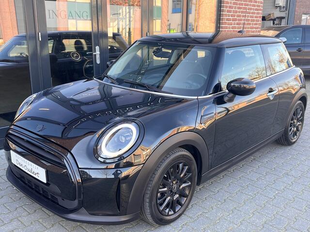 Mini ONE Mini 1.5 AUT / LED / KEYLESS / STOELVERWARMING FACELIFT 2022