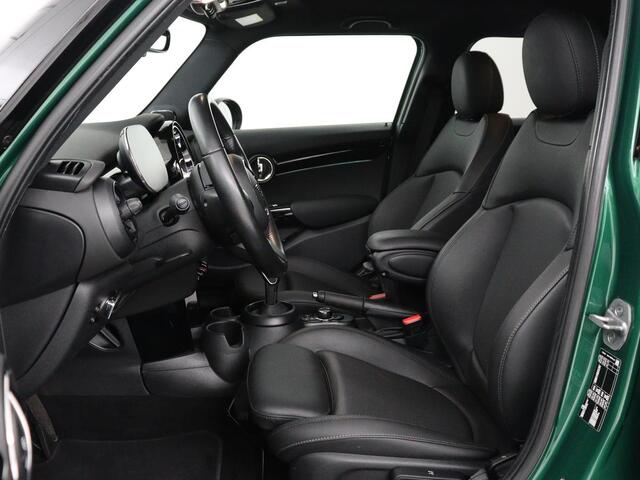 Mini ONE 1.5 Business Edition | Leder | Harman/Kardon | Matrix LED | Stoelverwarming | Camera | Carplay | Park Assist | Verwarmde voorruit | Climate control | Cruise control | Navigatie