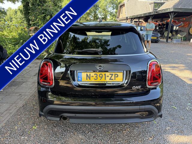 Mini ONE 5-Deurs 1.5 Business Edition NAV|PDC|VIRTUAL