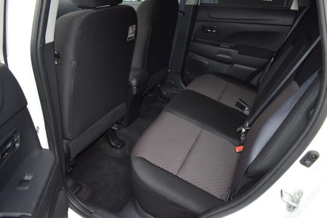 Mitsubishi ASX 1.6i-16V ISG Intense ECC Cr.Control Navi+Camera+BT Keyless Stoelverw. Trekhaak LED 8jr.Garantie