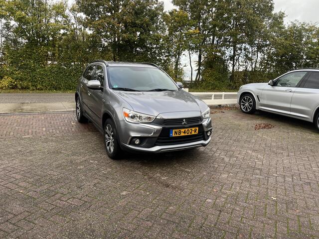 Mitsubishi ASX 1.6 Cleartec Intense TREKHAAK CLIMA CARPLAY CRUISE