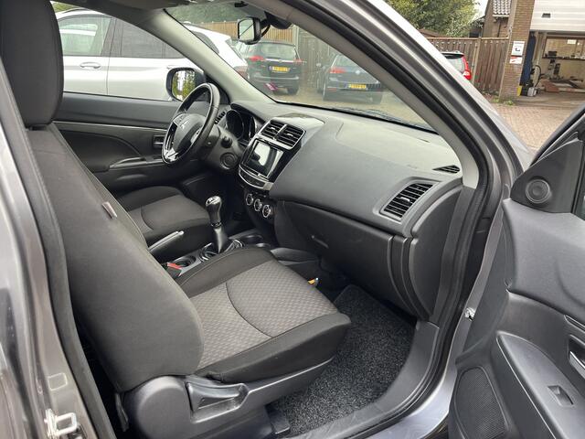 Mitsubishi ASX 1.6 Cleartec Intense TREKHAAK CLIMA CARPLAY CRUISE