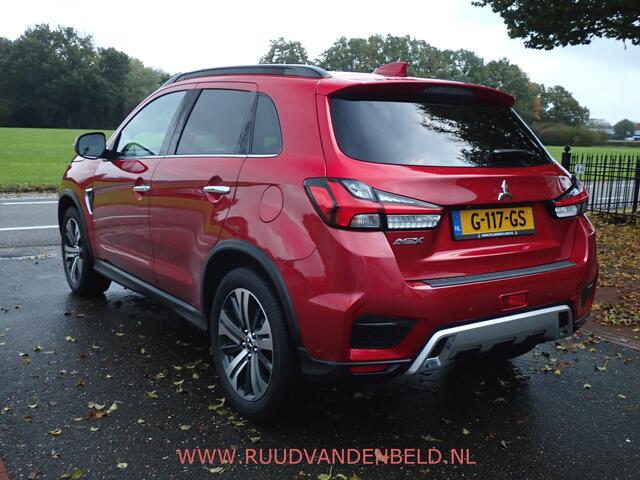 Mitsubishi ASX 2.0 Instyle PANODAK/SPORTLEER/CAMERA/NAVI/CARPLAY