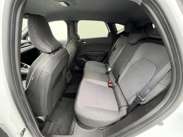 Mitsubishi ASX 1.8 HEV AT Intense+ / ¤ 2.000,- Voordeel op de Nieuwprijs / 8 Jaar Fabrieksgarantie / Achteruitrijcamera / Stuur- en Stoelverwarming / Voorruitverwarming / Keyless Entry & Start / Navigatie via Apple Carplay & Android Auto / Adaptieve Cruise Control / Cl