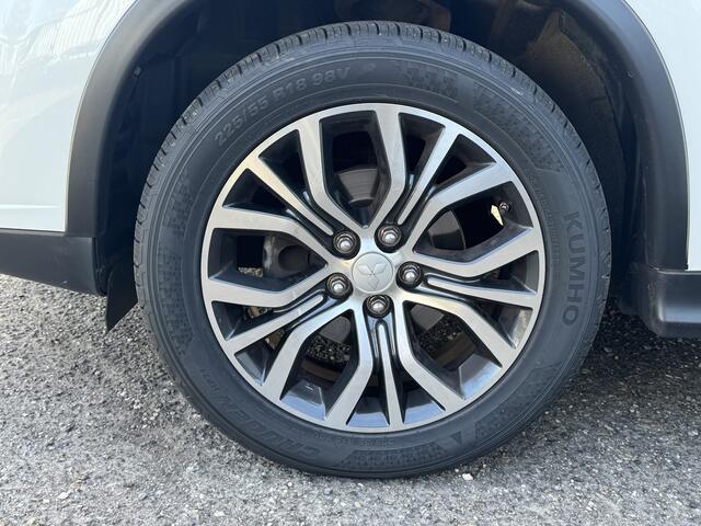 Mitsubishi ASX 1.6 Cleartec Instyle // NAVI // CMAERA // CRUISE // STOELVERWARMING // TREKHAAK // LICHT METALEN VELGEN //