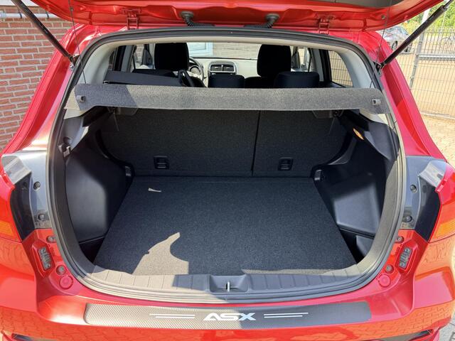 Mitsubishi ASX 1.6 Cleartec Connect Pro *All-weather banden*
