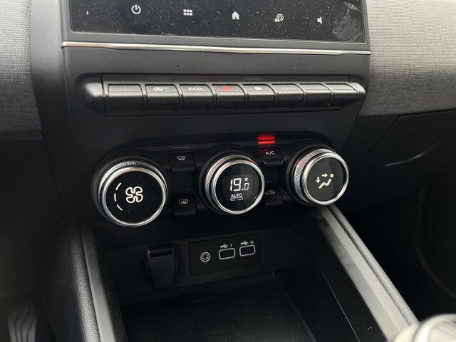 Mitsubishi COLT 1.0T MT Intense | Carplay | Climate Control | FABRIEKSGARANTIE TOT 04-2032!