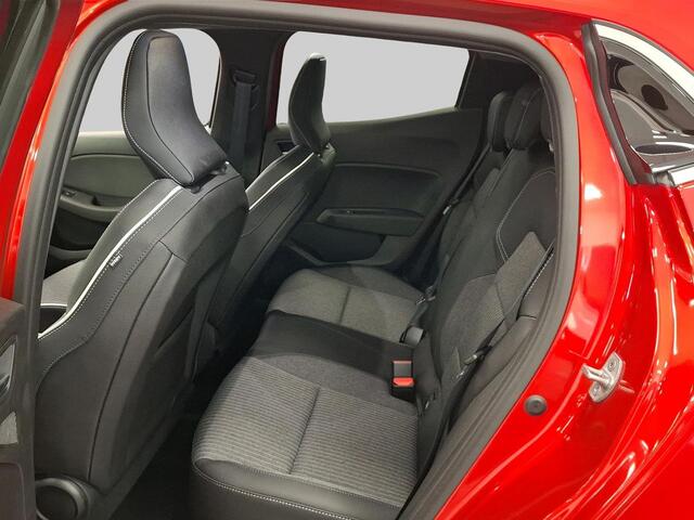 Mitsubishi COLT 1.6 HEV Intense+ Tot ¤ 4.000,- VOORDEEL