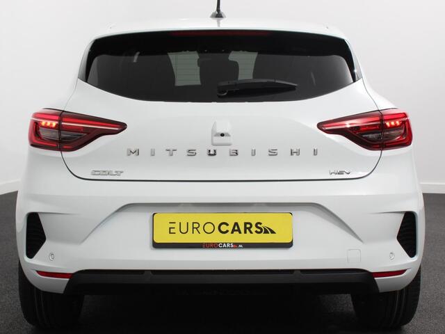 Mitsubishi COLT 1.6 HEV Automaat Intense DEMO Navigatie d.m.v. Apple Carplay/Android Auto Camera Climate Control Cruise Control Lichtmetalen velgen Extra Getint Glas Digitale Cockpit