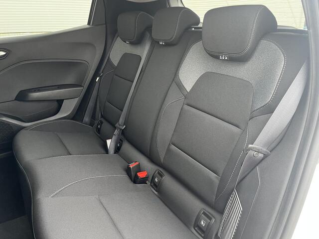 Mitsubishi COLT 1.6 HEV Intense / ¤3000,- Voordeel Op Nieuwprijs / Rijklaarprijs / Direct Leverbaar / 8 Jaar Fabrieksgarantie /