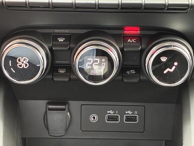 Mitsubishi COLT 1.6 HEV Intense NIEUW UIT VOORRAAD LEVERBAAR | Climate Control | Parkeersensoren voor- en achter | Achteruitrijcamera | Automaat | Lichtmetalen velgen | Apple CarPlay & Android Auto | 8 jaar fabrieksgarantie