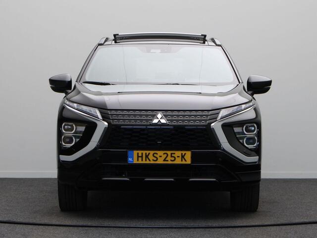 Mitsubishi ECLIPSE Cross 2.4 PHEV Instyle | Schuif/Kantel Dak | Stoelverwarming Voor en Achter | Achteruitrijcamera | | 1500kg Trekvermogen |