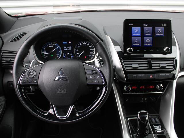 Mitsubishi ECLIPSE Cross 2.4 PHEV First Edition | Camera rondom | Stuur/stoelverwarming v+a | HUD | Winterset op LM | Dakdragers |