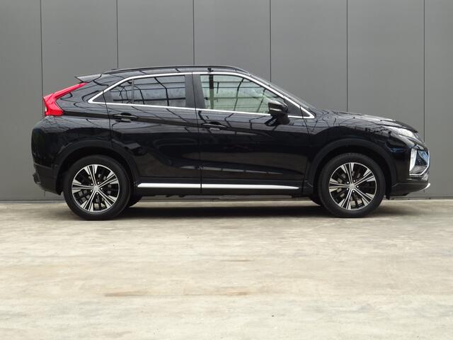 Mitsubishi ECLIPSE Cross 1.5 DI-T First Edition * CARPLAY * TREKHAAK !!