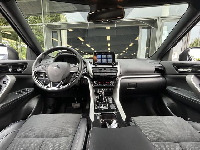 Mitsubishi ECLIPSE Cross 2.4 PHEV Intense+ | Achteruitrijcamera | Navigatie | Stoelverwarming