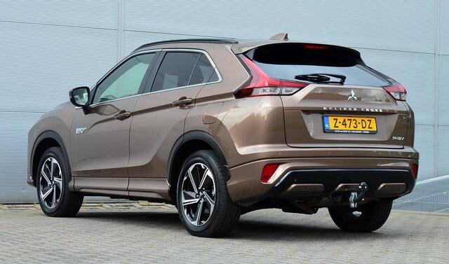 Mitsubishi ECLIPSE Cross PHEV 2.4 EXECUTIVE 4WD | PLUG IN HYBRID | ADAPTIEF CRUISE | TREKHAAK 1500KG | FABRIEKGARANTIE TOT 26-07-2030* | ALL IN RIJKLAARPRIJS