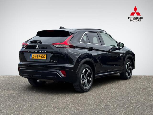 Mitsubishi ECLIPSE Cross 2.4 PHEV Executive | Stuur- + Stoelverwarming | Dodehoek Detectie | Adapt. Cruise Control | 360° Camera | Rijklaarprijs!