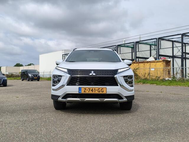 Mitsubishi ECLIPSE Cross 2.4 PHEV Intense+