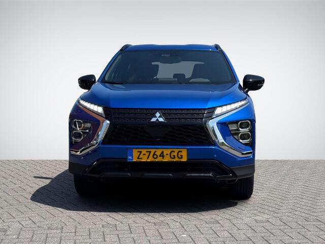 Mitsubishi ECLIPSE Cross 2.4 PHEV Black Edition | Navigatie | 360° Camera | Stuur- + Stoelverwarming | Adapt. Cruise Control | Leder | Keyless Entry | Rijklaarprijs!