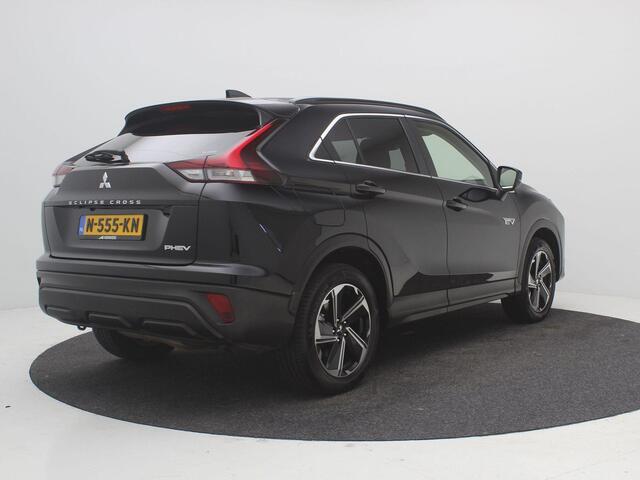Mitsubishi ECLIPSE Cross 2.4 PHEV Intense / Navigatie middels Apple Carplay & Android Auto / Cruise Control / Airco Climat Control / NL Auto / 1ste Eigenaar / Historie aanwezig / 8 Jaar Fabrieks Garantie /