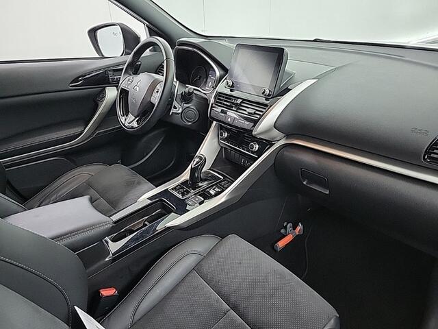 Mitsubishi ECLIPSE Cross 2.4 PHEV Intense+ (98 PK) 1e-Eig. & Keurig-Onderh. BOVAG-Garantie. NL-Auto.