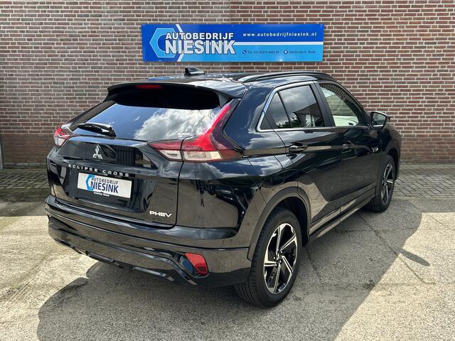 Mitsubishi ECLIPSE Cross 2.4 PHEV Black Edition Automaat