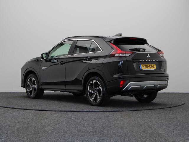 Mitsubishi ECLIPSE Cross 2.4 PHEV Business Intense+ | Stoelverwarming | 1500kg geremd | Achteruitrijcamera |