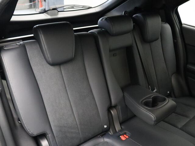 Mitsubishi ECLIPSE Cross 2.4 PHEV Business Intense+ | Stoelverwarming | 1500kg geremd | Achteruitrijcamera |