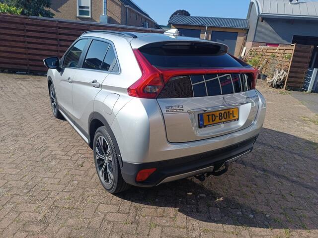 Mitsubishi ECLIPSE Cross 1.5 DI-T First Edition, trekhaak, carplay, cruise