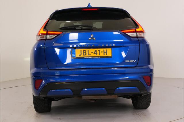 Mitsubishi ECLIPSE Cross 2.4 PHEV 188 pk 4 WD | Camera | Stl. verw. | Apple/Android | Parelmoer | Adaptieve Cruise |