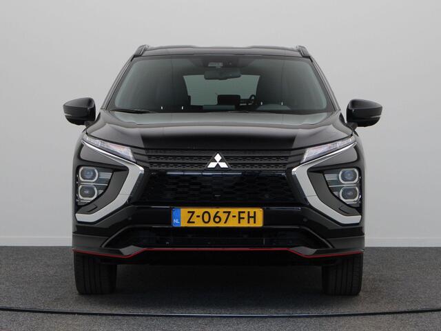 Mitsubishi ECLIPSE Cross 2.4 PHEV Black Edition | Stoelverwarming voor & achter | Achteruitrijcamera | Adatpief cruise control | Apple Carplay/Android Auto |