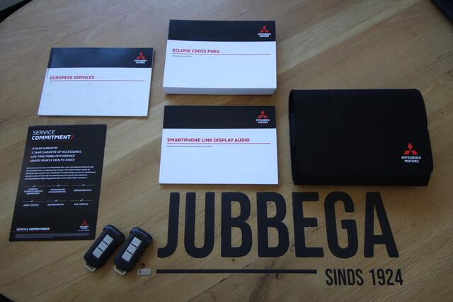 Mitsubishi ECLIPSE Cross 2.4 PHEV Business Executive 1e auto, dealer o.h., NL-Auto, Adaptive Cruise