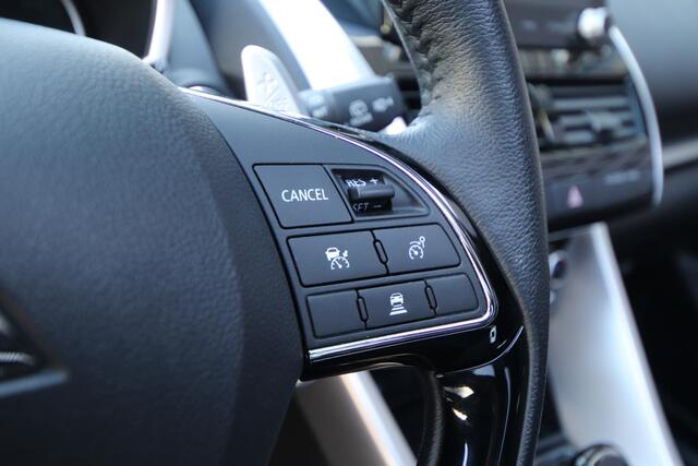 Mitsubishi ECLIPSE Cross 2.4 PHEV Instyle Pano, Leder, Adaptive Cr