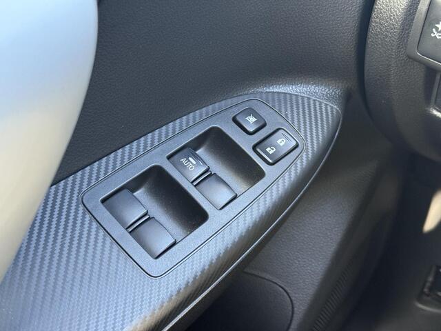 Mitsubishi ECLIPSE Cross 2.4 PHEV Intense+ Keyless | Camera | Stoelverwarming