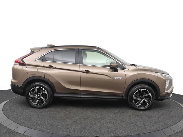 Mitsubishi ECLIPSE Cross 2.4 PHEV Instyle | Navigatie | Parkeercamera | All in prijs + BOVAG Garantie