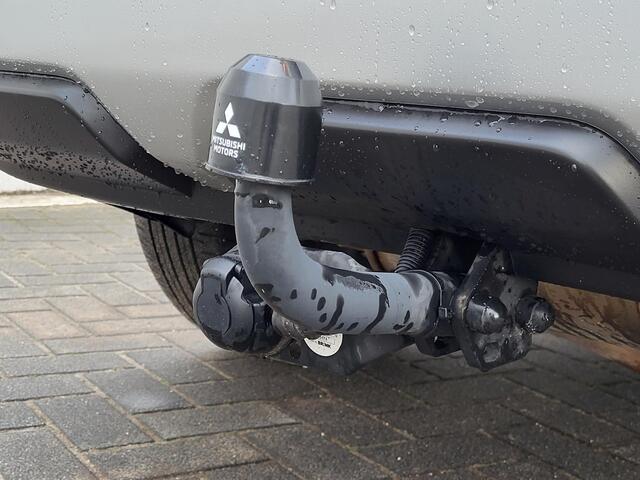 Mitsubishi ECLIPSE Cross 2.4 PHEV Business Intense+ Automaat / 8 jaar garantie vanaf nieuw / Trekhaak 1500kg Trekgewicht