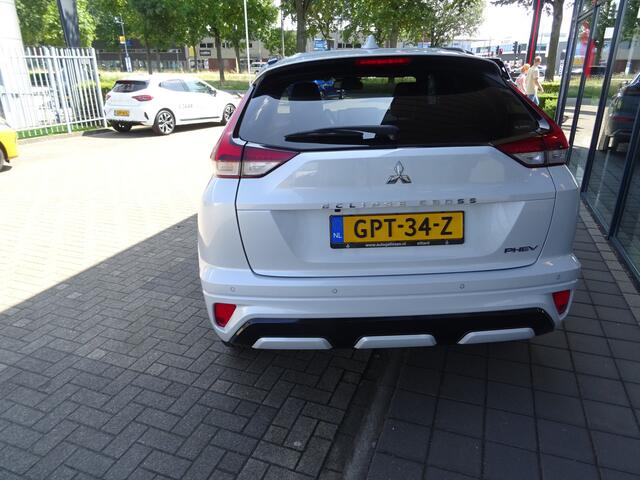 Mitsubishi ECLIPSE Cross 2.4 PHEV Executive | 4WD | AUTOMAAT | 188 PK |