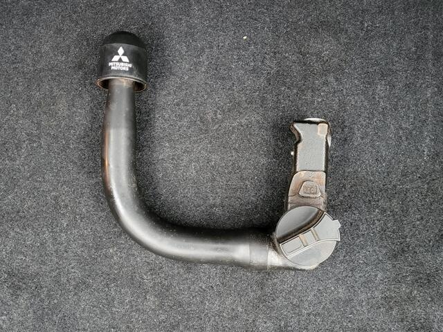 Mitsubishi ECLIPSE Cross 1.5 DI-T Intense S / Trekhaak (Trekgewicht 1.600 kg) / Achteruitrijcamera / Navigatie via Apple Carplay & Android Auto / Verwarmde Voorstoelen / Cruise- en Climate Control / Keyless Entry & Start /