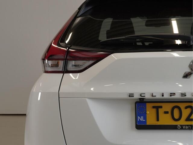 Mitsubishi ECLIPSE Cross 2.4 PHEV Intense+ | Navigatie | Apple Carplay / Android Auto | Fabrieksgarantie tot 18-09-2031