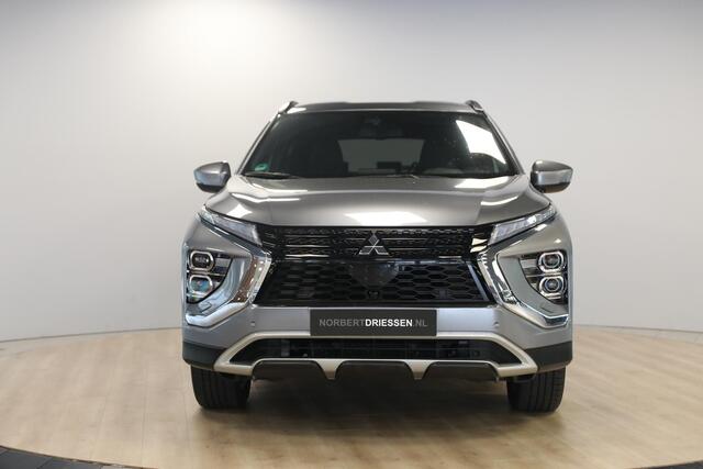 Mitsubishi ECLIPSE Cross 2.4 PHEV Executive Cruise Control | Alcantara