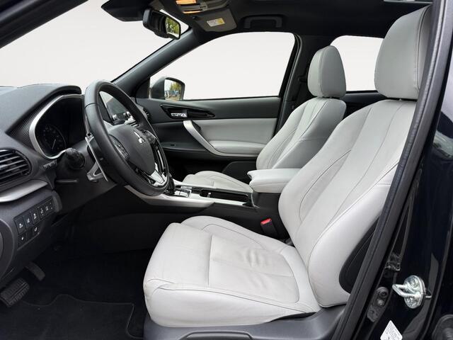 Mitsubishi ECLIPSE Cross Instyle | UNIEK | WIT LEDER | PANO | 360 CAMERA | HUD | GARANTIE 2031