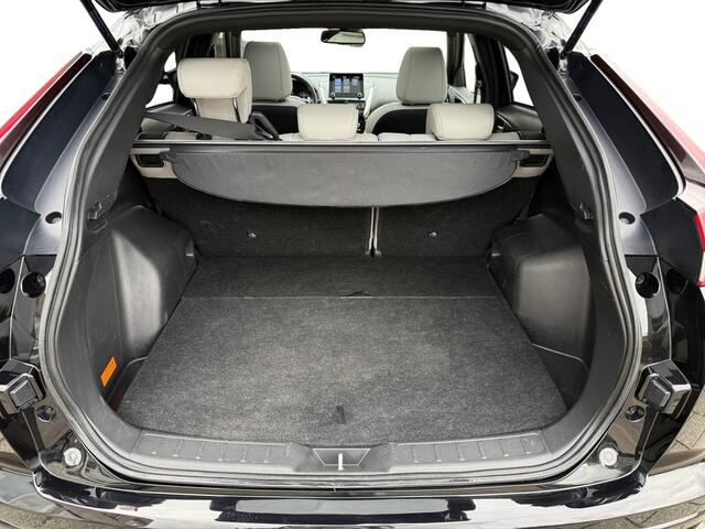 Mitsubishi ECLIPSE Cross Instyle | UNIEK | WIT LEDER | PANO | 360 CAMERA | HUD | GARANTIE 2031