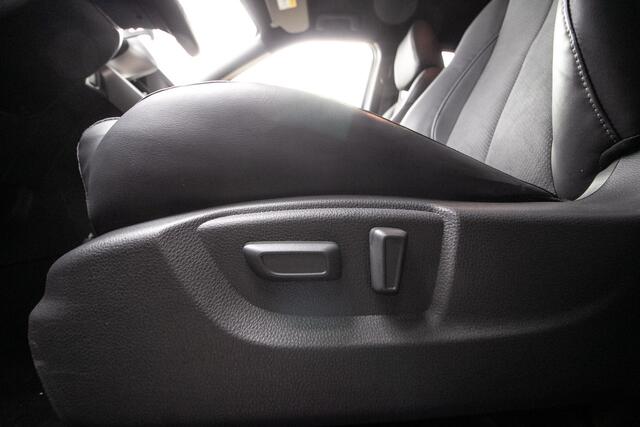 Mitsubishi ECLIPSE Cross 2.4 PHEV Intense+ Keyless | 18" Lmv | Carplay |