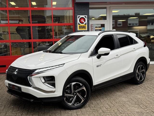 Mitsubishi ECLIPSE Cross 2.4 PLUG-IN HYBRID 4WD Basis *CRUISE/CAMERA*