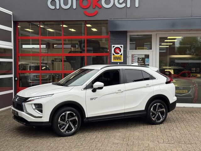 Mitsubishi ECLIPSE Cross 2.4 PLUG-IN HYBRID 4WD Basis *CRUISE/CAMERA*