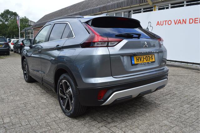 Mitsubishi ECLIPSE Cross 2.4 PHEV Intense + Led kopl. / Key-less / Hud / Enz.