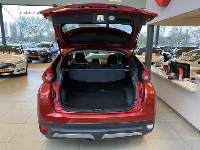 Mitsubishi ECLIPSE Cross 1.5 DI-T Pure,Apple Carplay/Android Auto,Achteruitrijcamera,Trekhaak,Climate&Cruisecontrol,Spraakbediening,Regen&Rijstrooksensor,18 Inch Lmv